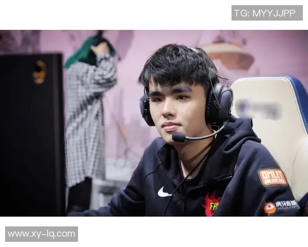 电竞比分独家解析FPX团队协作优势与其他战队的对比分析